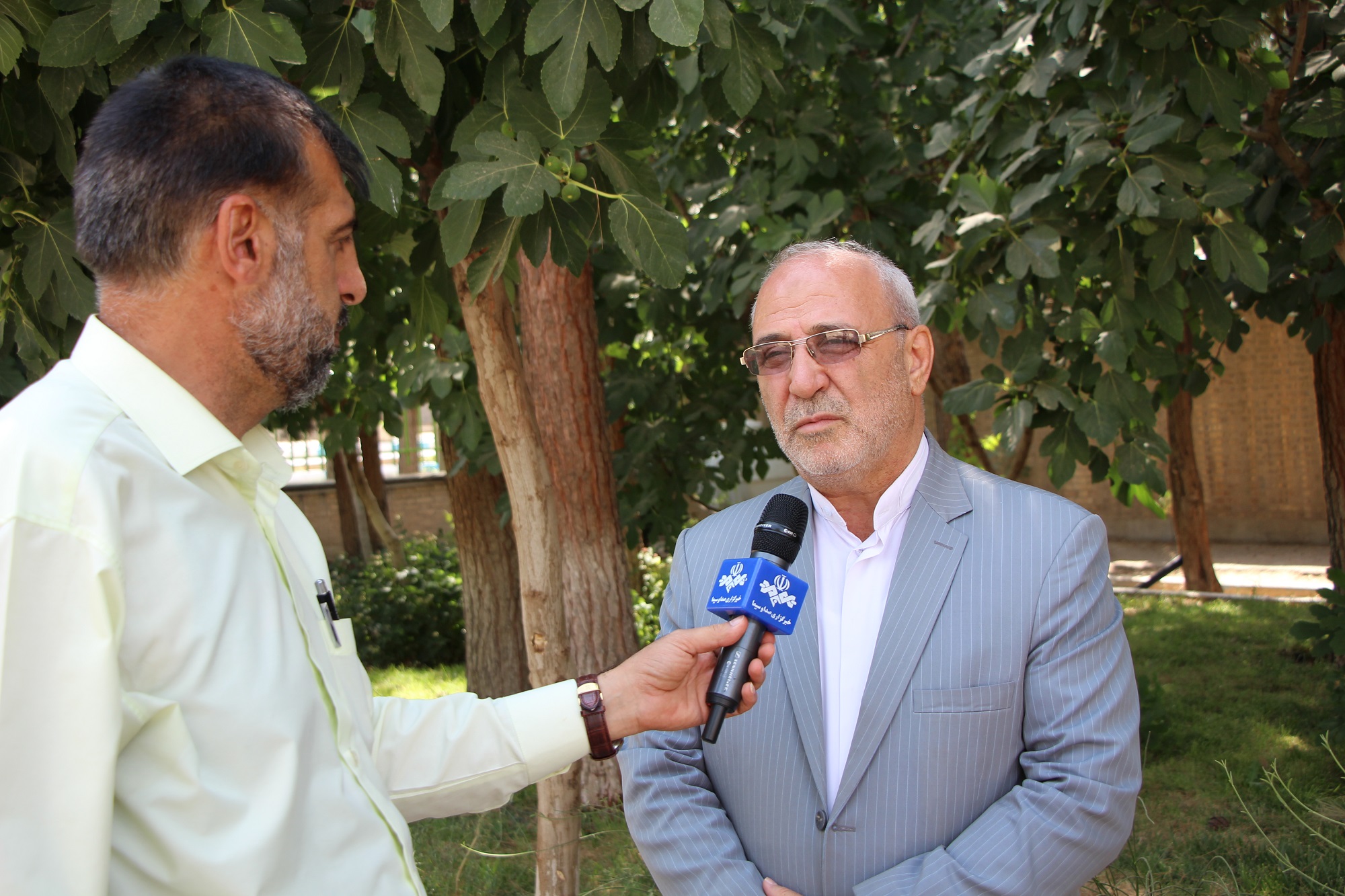 دیدار و گفتگو با  مدیر شرکت پخش فرآورده‌های نفتی منطقه اصفهان