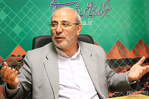 آقای حاجی : نباید با اخذ مالیات به تولید، سرمایه‌گذاران را فراری داد