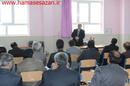 نشست صمیمی آقای حاجی بامعلمان شهر خورزوق