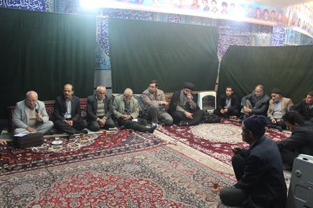 حاجی در مسجد سبزه علی خورزوق: وضعیت وام وسود بانک ها را به وزیر اقتصاد گوشزد کردم.