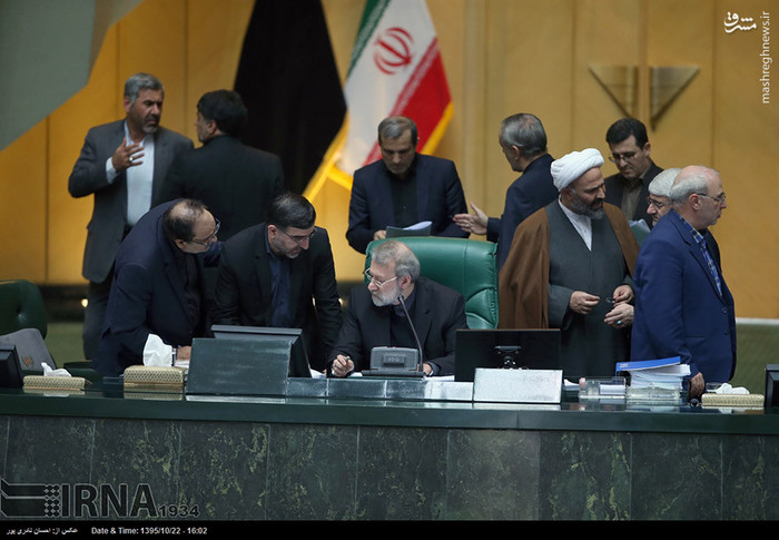 حقوق بازنشستگان پیش از موعد استیفا شد/نمایندگان مجلس به پیشنهاد حسینعلی حاجی رای مثبت دادند.+ صوت