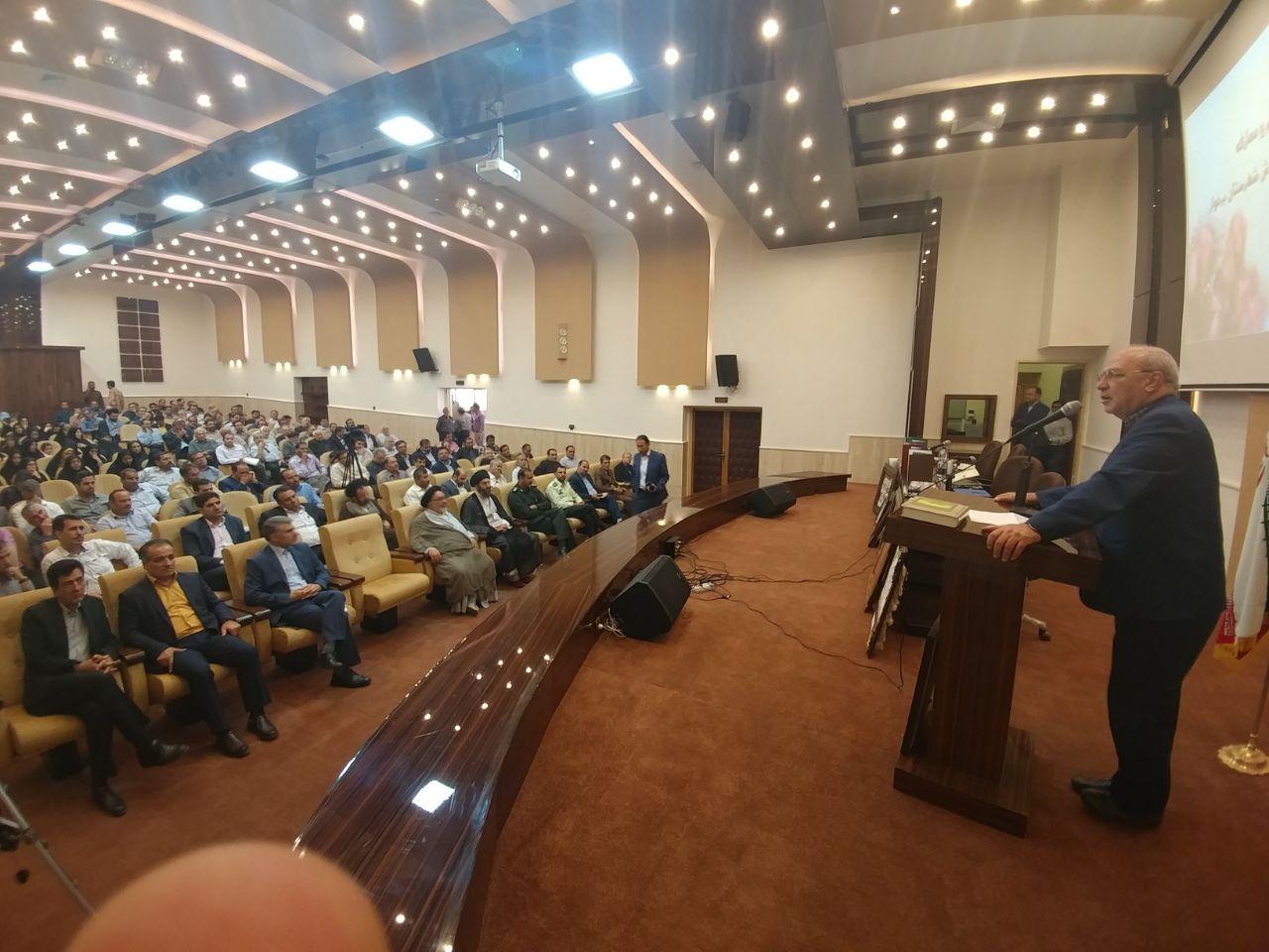 از اینکه مدیری بومی سکاندارآموزش وپرورش برخواراست خوشحالم
