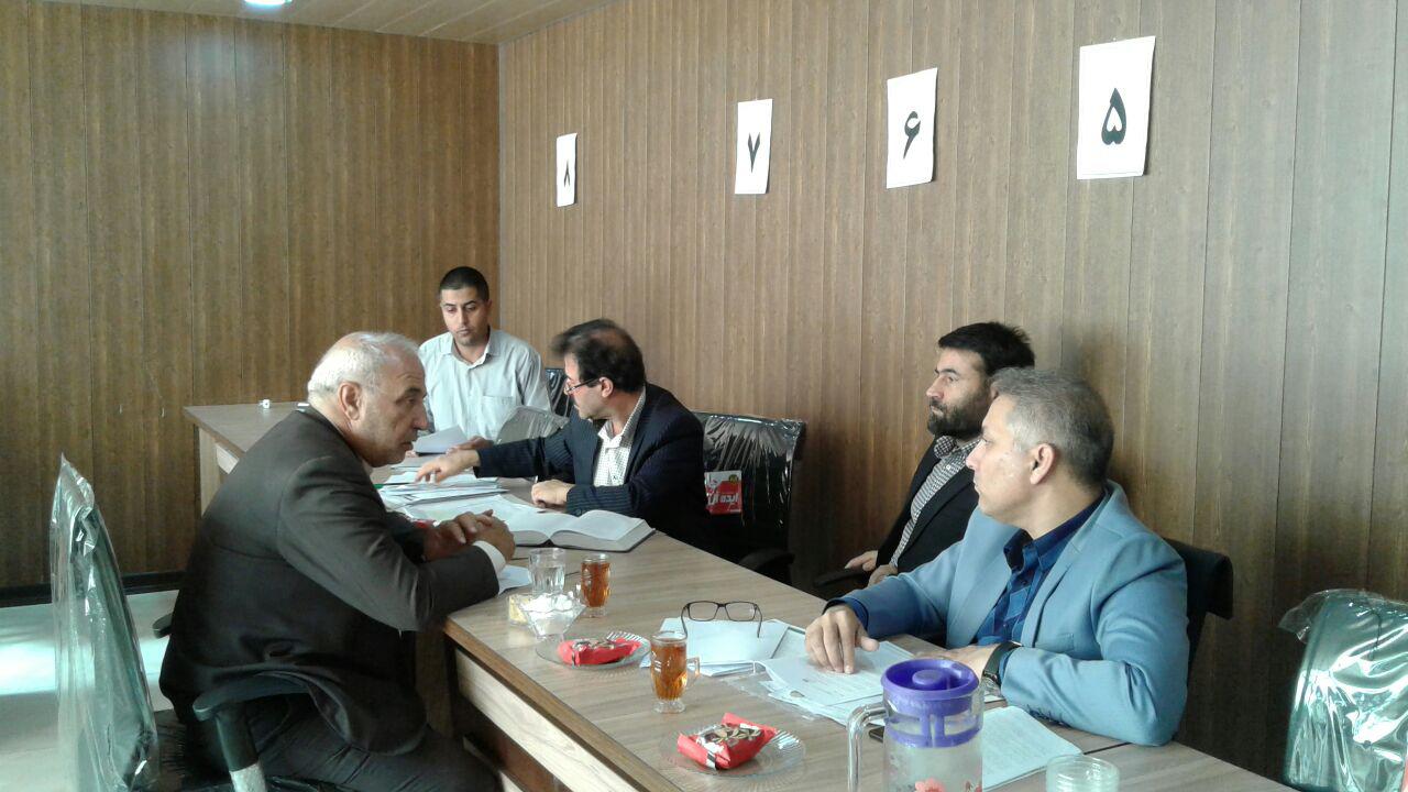 جلسه رسیدگی به اختلاف بین دفاتر ثبت  اسناد رسمی و شهرداری شاهین شهر  – پنجشنبه ۱۹ مرداد۹۶