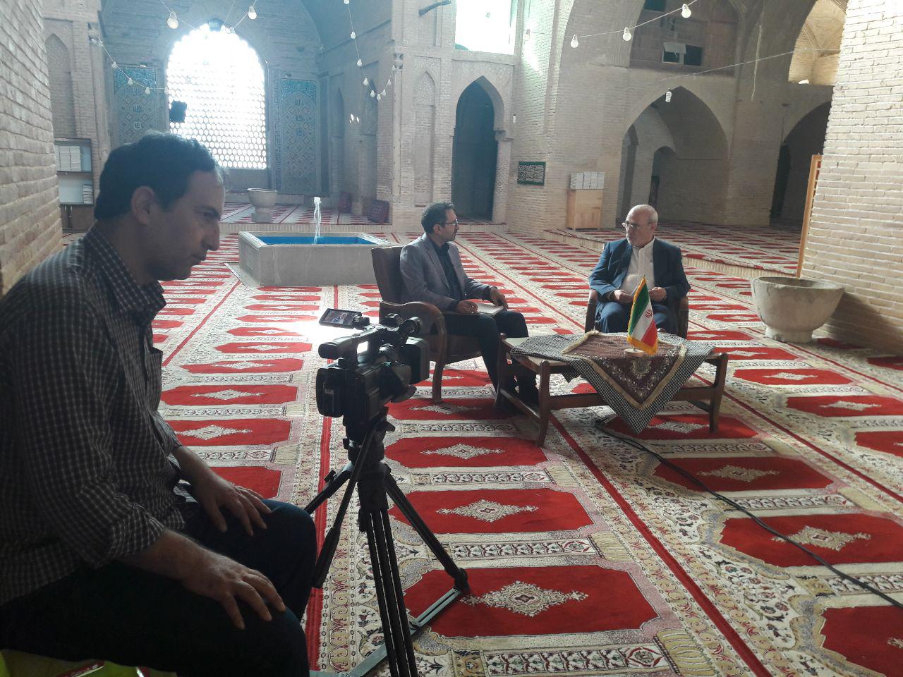 ضبط برنامه تلویزیونی خانه ملت  روز پنجشنبه دوم شهریور ماه ۹۶ در بنای تاریخی مسجد جامع گز برخوار