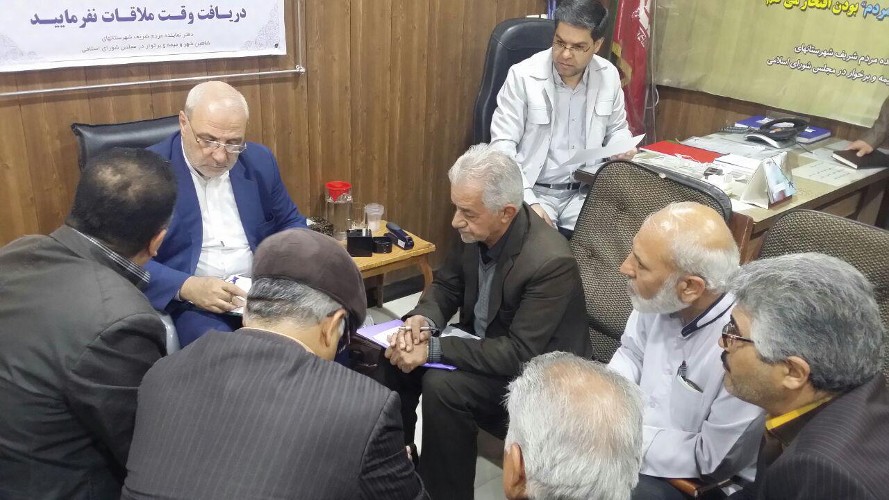 انجمن جایگاه داران سوخت استان اصفهان صبح امروز شنبه ۲۹ مهرماه ۹۶ با جناب آقای حاجی دیدار و گفتگو کردند.