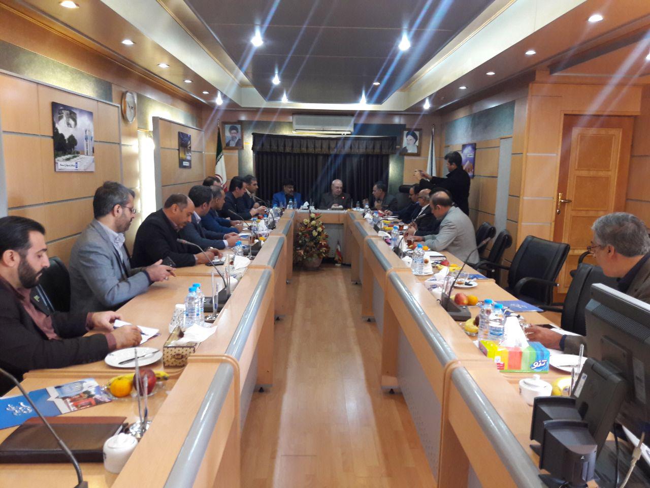 دومین نشست مشترک شهرداران دوره پنجم شهرستان های شاهین شهر و میمه و برخوار با جناب آقای حاجی در شهرداری شاهین شهر برگزار شد