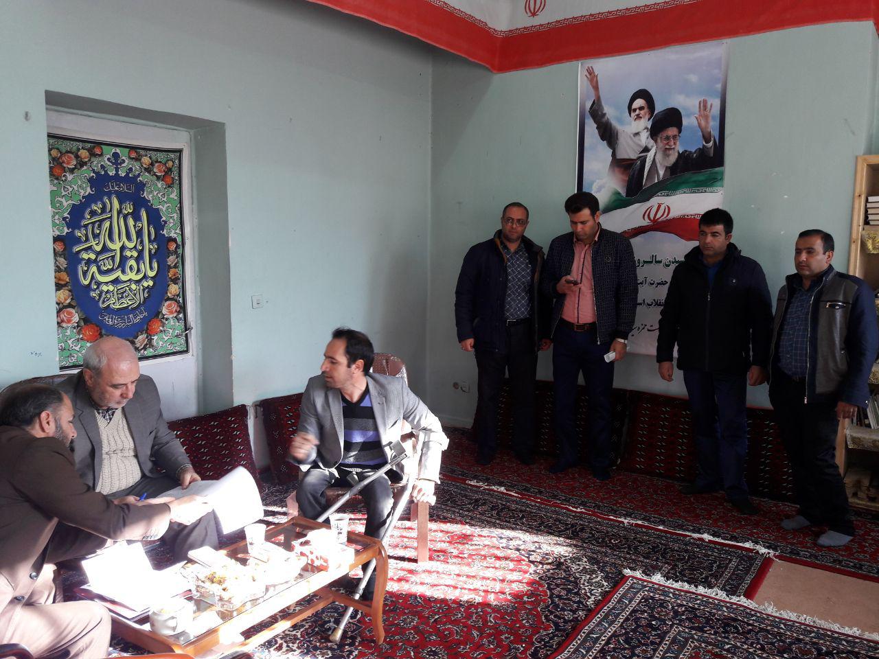 ملاقات مردمی جناب آقای حاجی در دفتر بخش میمه در آخرین جمعه دیماه ۹۶ برگزار شد.