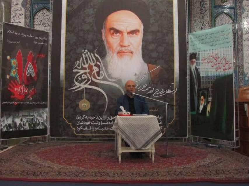 🔴حاجی در مسجد جامع درچه: از برجام چه چیزی عایدمان شد که به بدنبال لوایح چهارقلوی استعماری هستیم؟