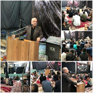 حاجی : درسی که مکتب اهل بیت علیهم السلام به ما می آموزد مقاومت و عدم کرنش در برابر ظالم است.