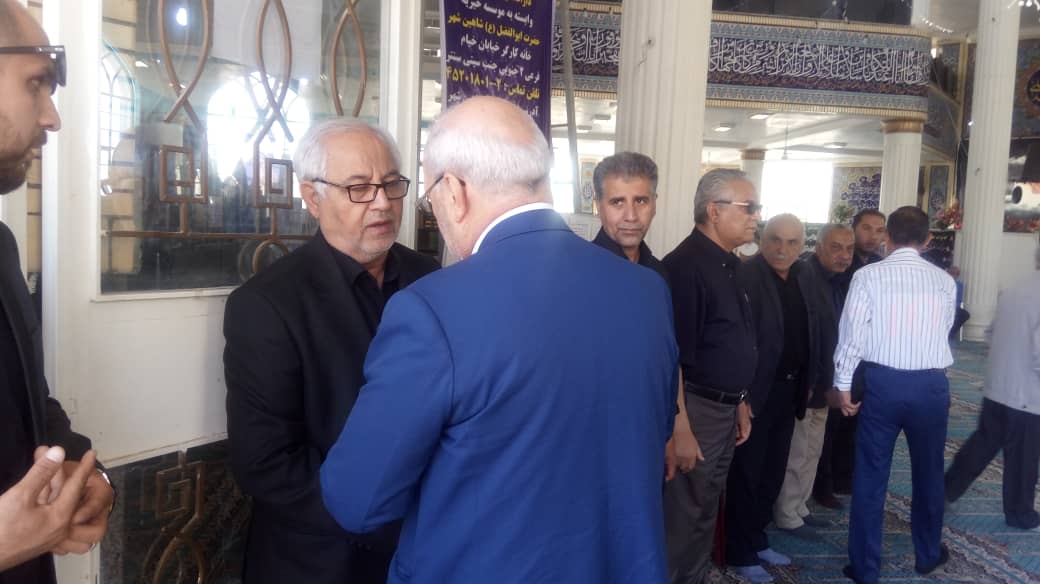 🔲 حضورآقای حاجی در مراسم درگذشت هنرمند محبوب مرحوم سید بهنام صفوی