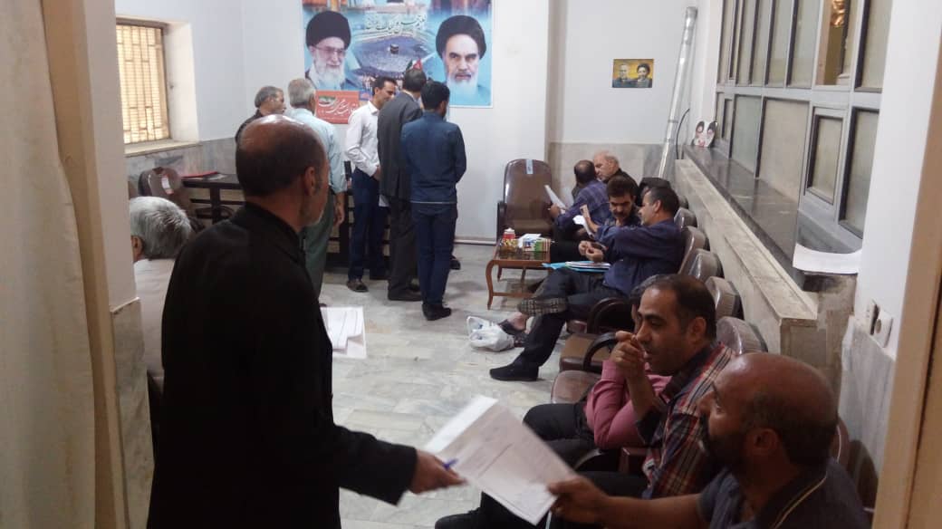 ملاقات مردمی آقای حاجی در دفتر بخش میمه صبح امروز جمعه ۱۸ مرداد ماه ۹۸ برگزار شد.