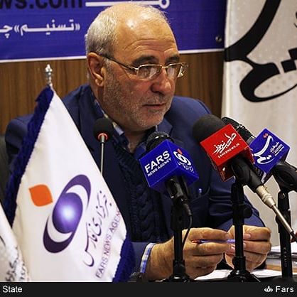 دفاع “آقای حاجی” از حقوق کارگران در برنامه زنده رادیویی