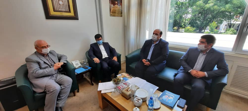 جلسه مهدی عبوری معاون وزیر راه و مدیر عامل شرکت بازآفرینی شهری ایران با آقای حاجی