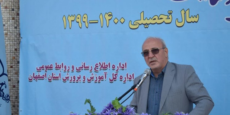 رهاسازی آب مانع خشک شدن ۴ هزار هکتار از مزارع شمال اصفهان