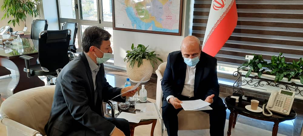 جلسه آقای حسینعلی حاجی با مهندس پرویز فتاح رئیس بنیاد مستضعفان