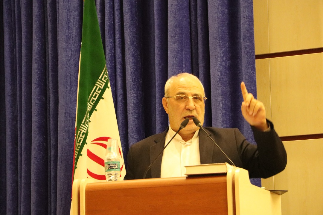 آقای حاجی: سیلی اصلی ملت ایران در سنوات آتی به آمریکای مستکبر زده خواهد شد