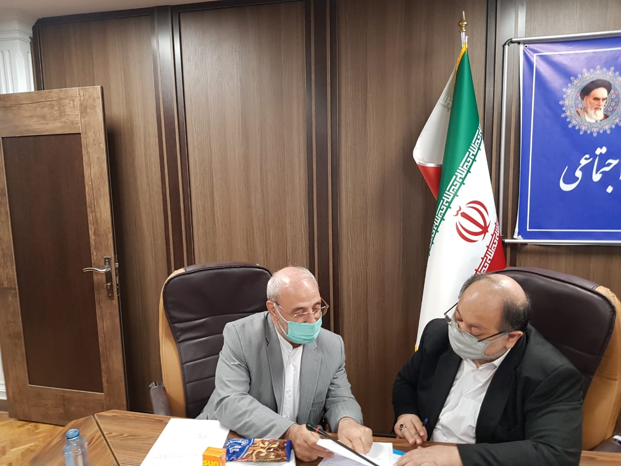 دیدار آقای حاجی با وزیر تعاون کار و رفاه اجتماعی