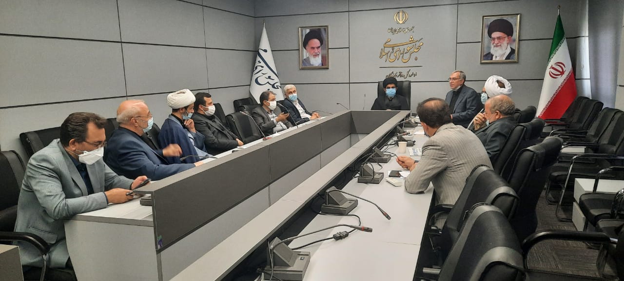 بررسی برنامه های 3 وزیر پیشنهادی بهداشت،صنعت و نیرو