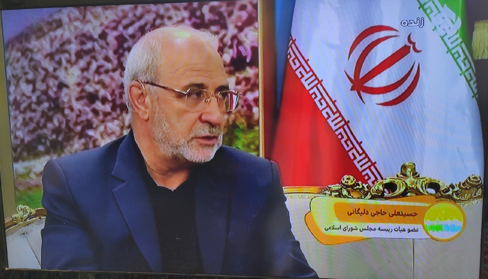 حاجی در گفتگو با رادیو تهران؛ درخصوص طرح مجلس برای تسهیل روند اعطای مجوز فعالیت های شغلیِ
