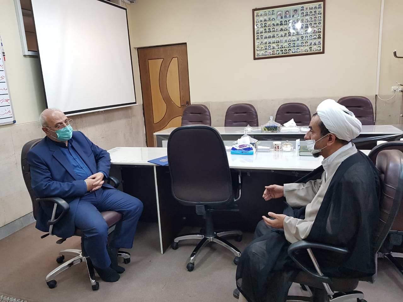 جلسه حجت‌الاسلام والمسلمین خطاط معاون آموزش حوزه علمیه اصفهان با آقای حاجی