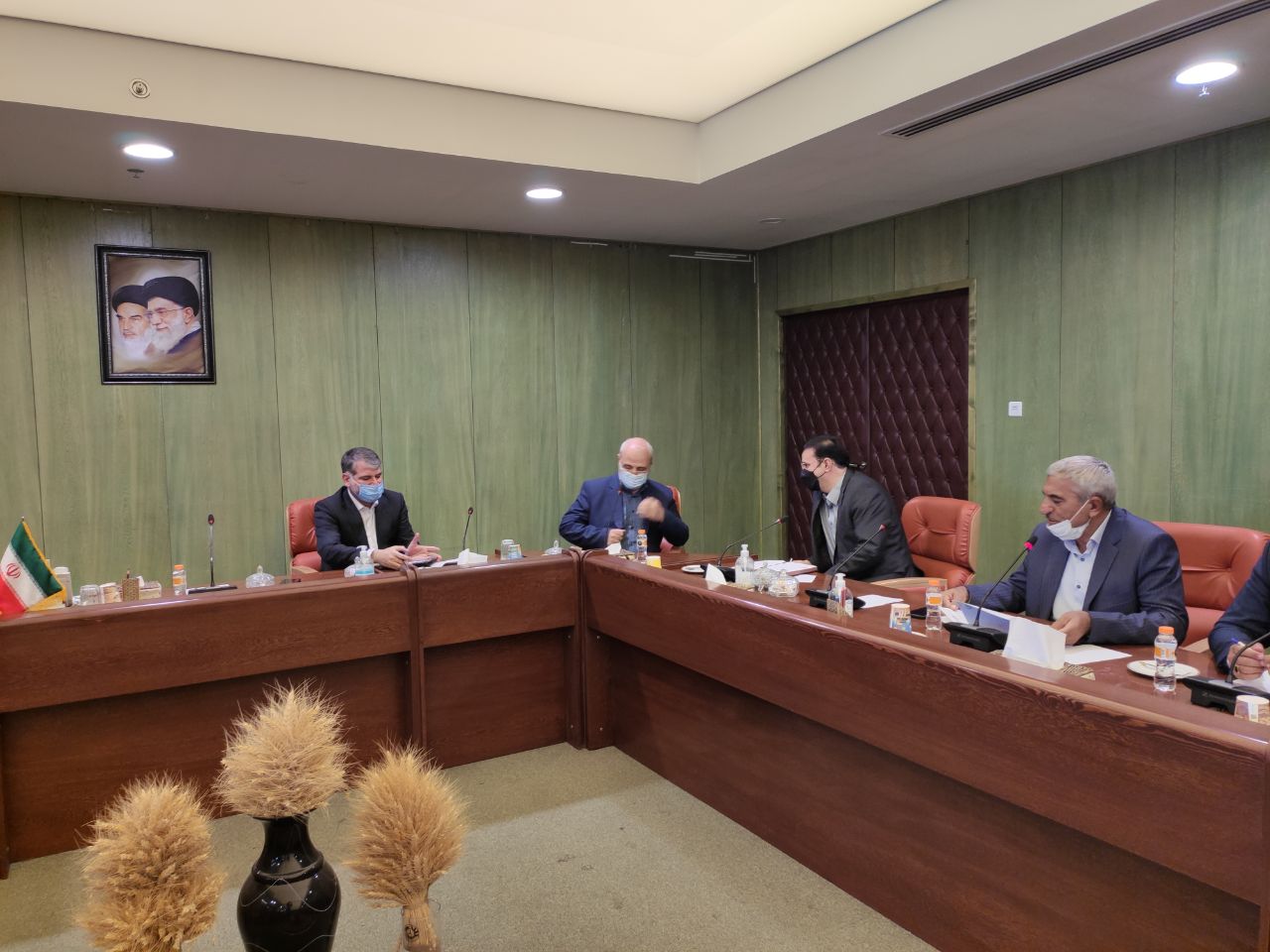  ملاقات با دکتر ساداتی نژاد وزیرجهاد کشاورزی ودو برنامه دیگر آقای حاجی