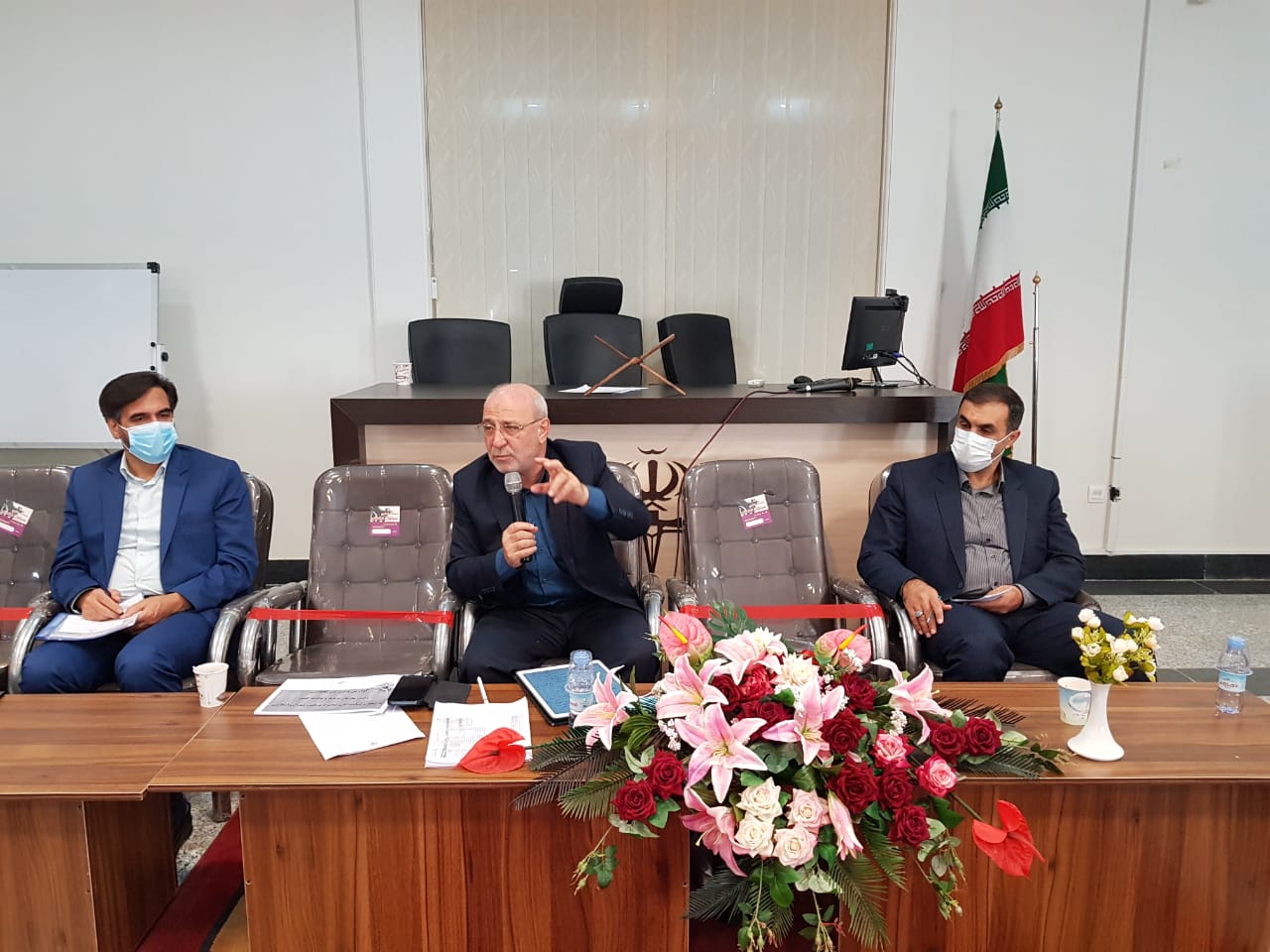 حسینعلی حاجی در جمع پرسنل دادگستری شهرستان های شاهین شهر ومیمه و برخوار
