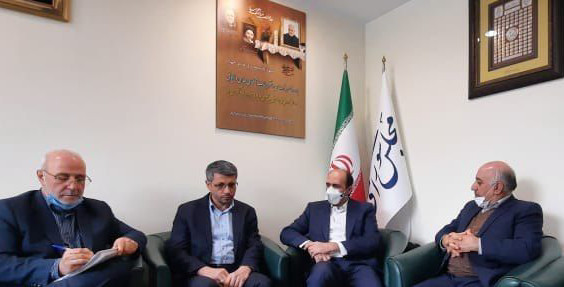 دیدار معاون حقوقی و امور مجلس و  معاون نظارت بانک مرکزی با آقای حاجی