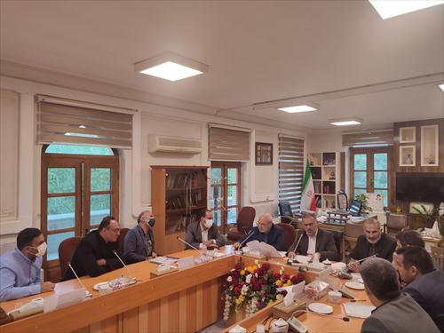 نشست تصمیم گیری در خصوص اراضی موسوم به تعاونی مسکن کارمندان دولت شاهین شهر