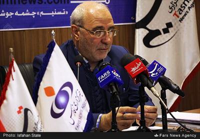 حاجی دلیگانی: واگذاری شرکت‌های دولتی به نهادهای غیرمتخصص، ابزار نظارت را از دولت سلب می‌کند