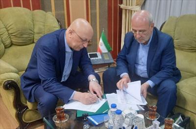 دیدار و گفتگوی آقای حاجی عضو هیئت رئیسه مجلس شورای اسلامی با وزیر علوم تحقیقات و فناوری