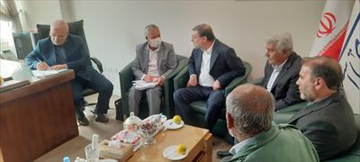 رسیدگی به مسائل حقوقی جمعی از کشاورزان شهرستان شاهین شهر و میمه در حضور مدیر کل امور مجلس قوه قضائیه