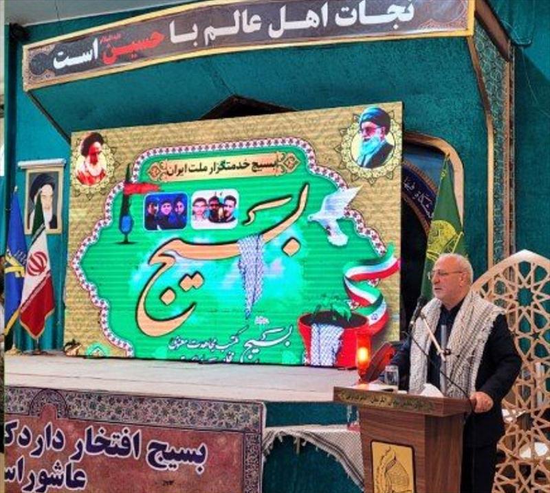 حضور حسینعلی حاجی دلیگانی  در جمع بسیجیان