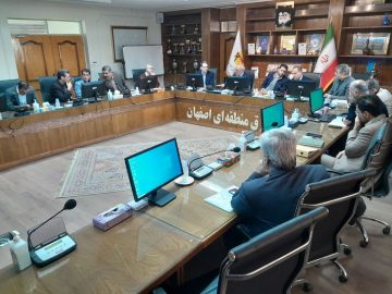 نشست با مدیران عامل شرکت آب و فاضلاب و شرکت برق منطقه ای استان اصفهان