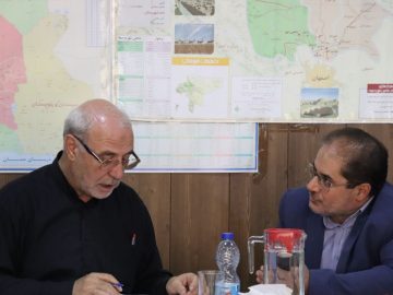 حضور رئیس سازمان حمل و نقل جمعی شهرستان برخوار و رئیس اداره دامپزشکی شهرستان شاهین شهر و میمه در دفتر آقای حاجی