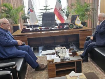 دیدار و گفتگوی آقای حاجی با مدیر عامل بانک ملی ایران و رئیس بنیاد شهید و امور ایثارگران