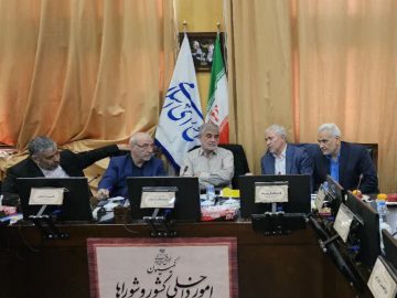 جلسه با معاون امور آب و آبفای وزیر نیرو و دیدار روسای شوراهای اسلامی شهرستان های شاهین شهر و میمه و برخوار