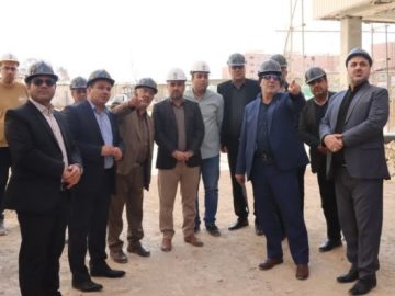 دعوت از مدیر امور شعب بانک مسکن استان اصفهان و ادای احترام به مقام شامخ شهدا