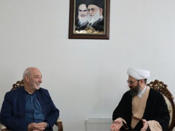 اولین ملاقات مردمی در سال ۱۴۰۴ در دفتر بخش ميمه/دیدار با امام جمعه محترم شهر وزوان و حضور در نمازجمعه میمه