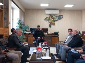 جلسه بررسی مشکلات حق آبه دشت بزرگ برخوار/حضورمدیر عامل شرکت گاز استان در بخش حبیب آباد