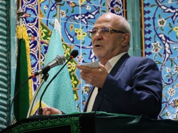 حسینعلی حاجی دلیگانی در نماز جمعه شاهین شهر:هیچ تحریم جدیدی برای ایران اعمال نمیشود