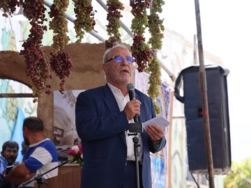 حضور و سخنرانی درجشنواره انگور روستای حسن رباط/نشست ماهانه با امام جمعه و روحانیون شهر خورزوق