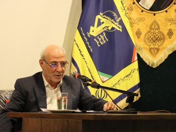 حسینعلی حاجی در جمع نیروهای ناحیه مقاومت بسیج شهرستان شاهین شهر و میمه: