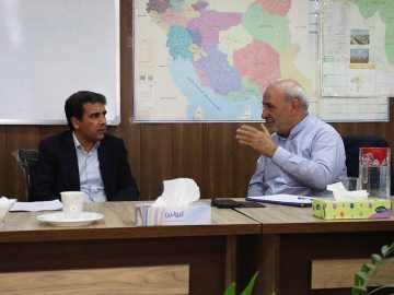 دیدار مدیر عامل شرکت پتروشیمی اصفهان با آقای حاجی