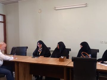 نشست با مسئولین حوزه علمیه خواهران و برادران شاهین‌شهر