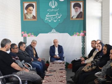 نشست حسینعلی حاجی دلیگانی با رئیس هیئت ورزشی جانبازان و توانیابان شاهین‌شهر و میمه