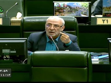 تذکر شدید اللحن نسبت به شرکت ایران خودرو :اینها تروریست اقتصادی هستند و باید مجازات شوند